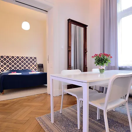 Apartment Atmospheric Victus In By Renters *